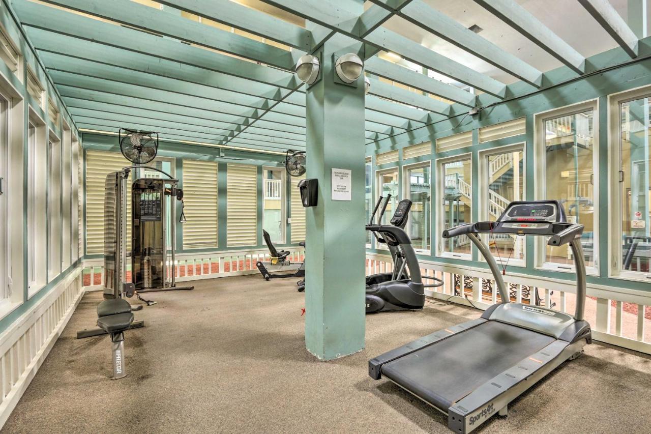 Newly Renovated Hilton Head Retreat, Walk To Beach Хилтън Хед Айлънд Екстериор снимка
